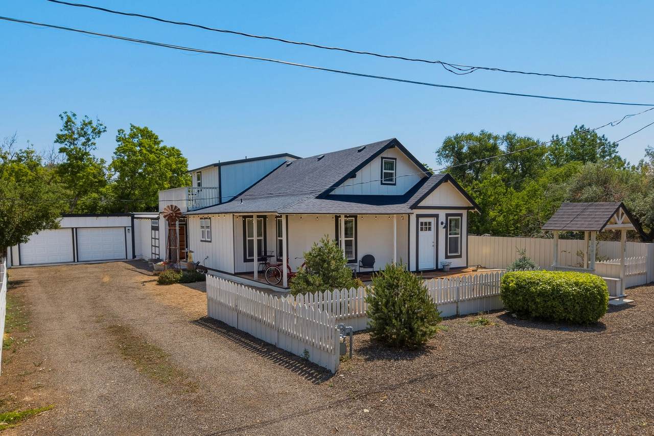 638 Madison Ave - Photo 1