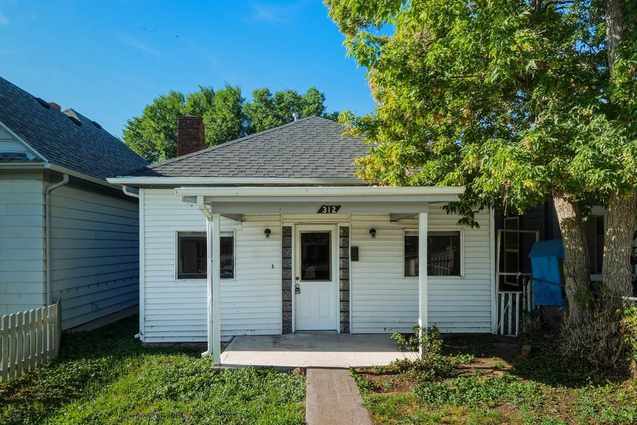 312 Johnson Ave - Photo 1