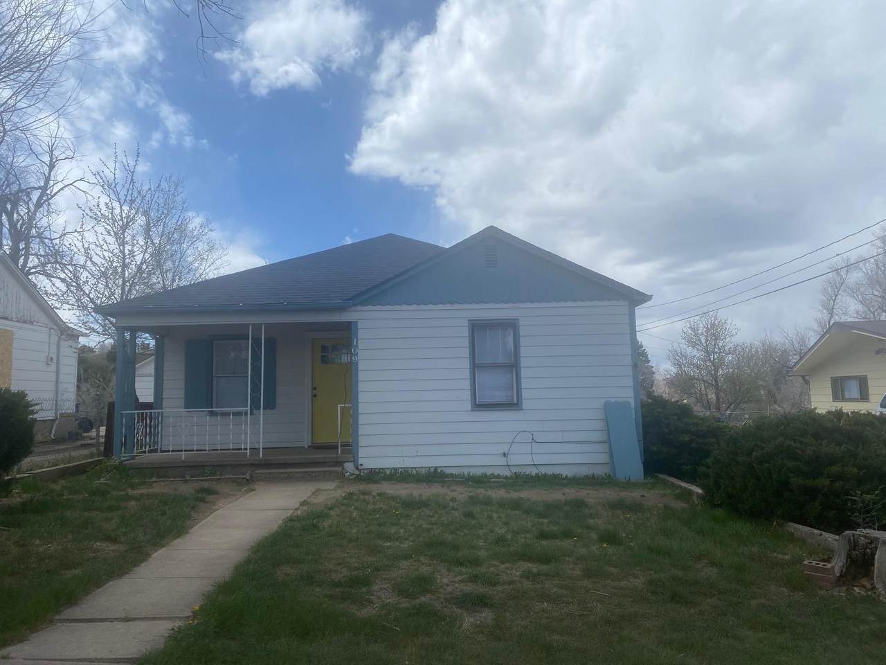 109 Benedicta Ave - Photo 1