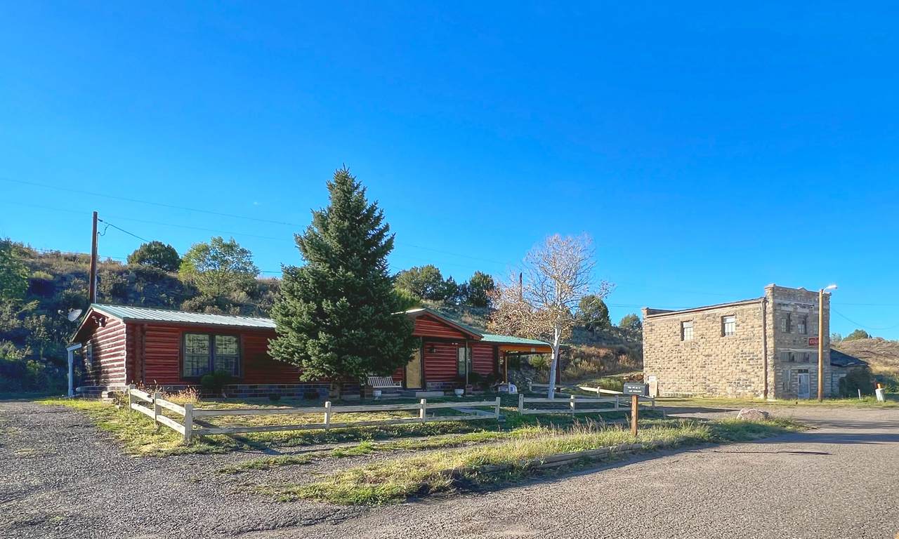 9201 Co Rd 69 - Photo 1