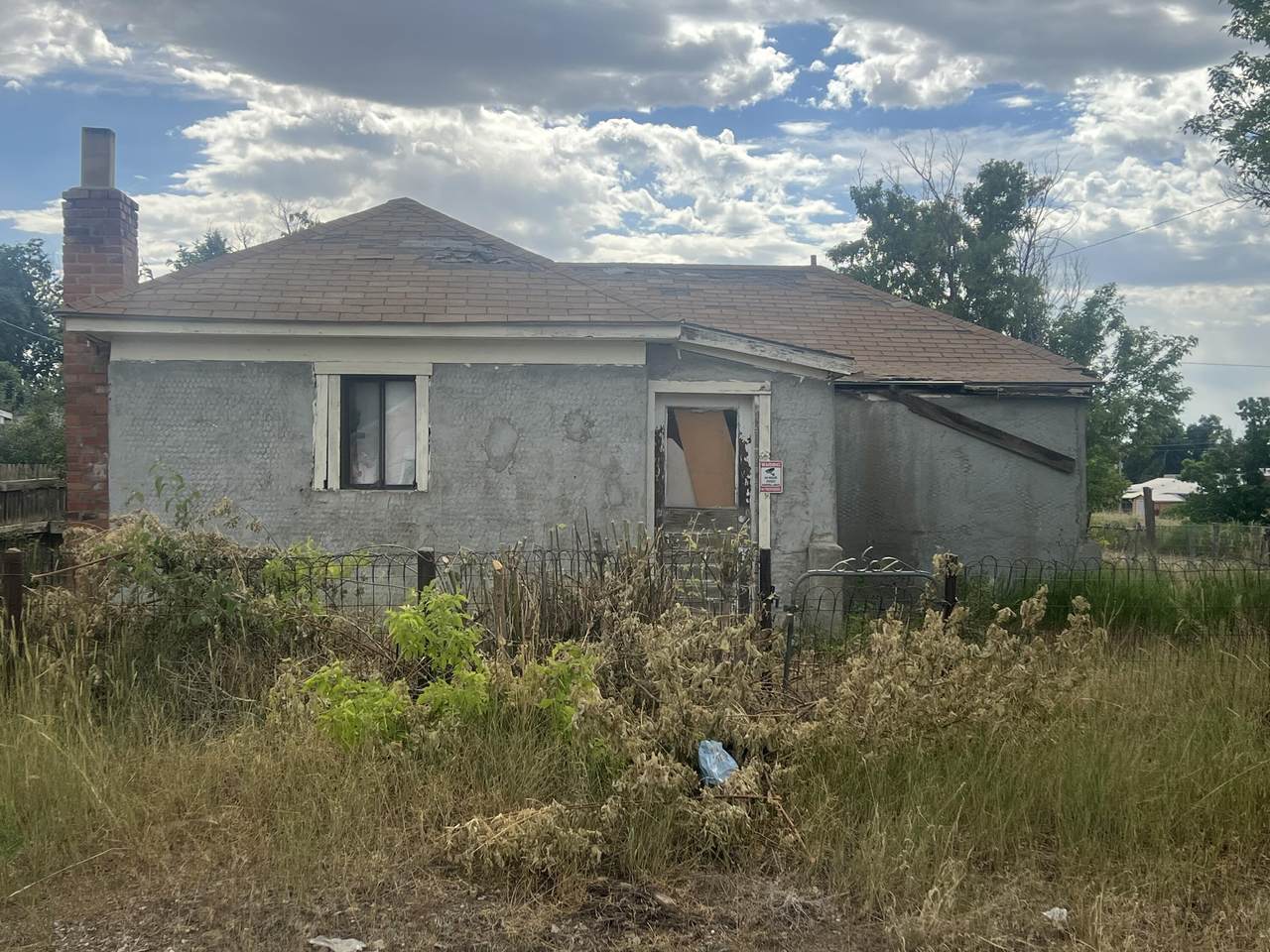 305 Romero St - Photo 1