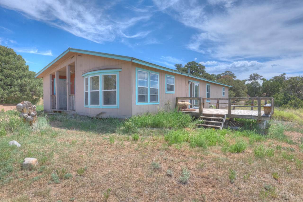1036 Navajo Rd - Photo 1