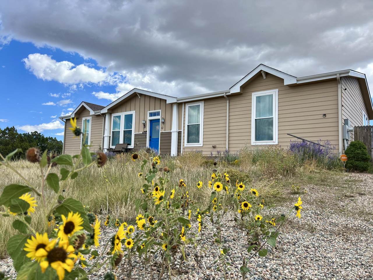 96 Seneca Circle - Photo 1