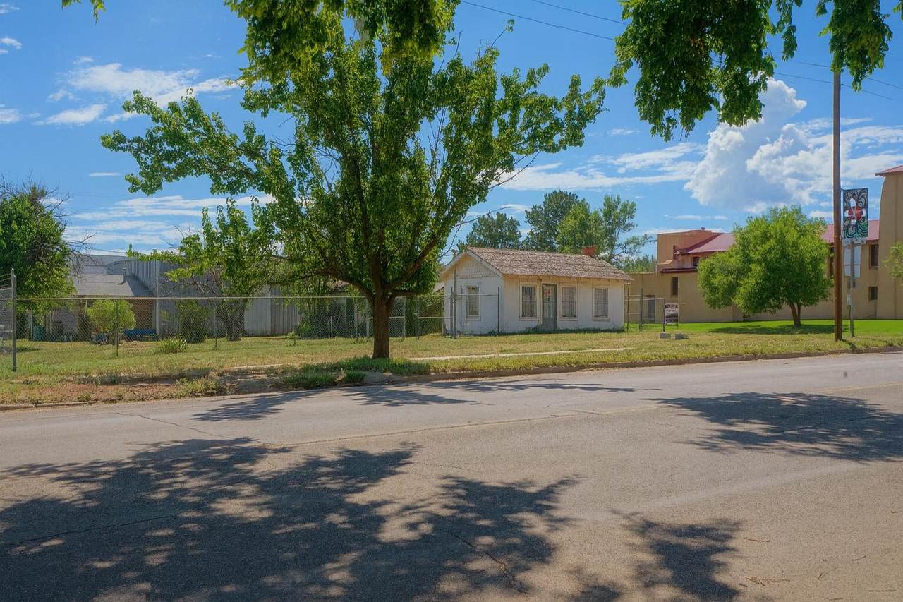 113 Virginia Ave - Photo 1