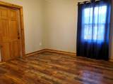 1011 9th St - Photo 2