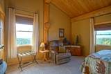 810 Mustang Rd - Photo 33