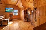 6651 Farview Valley Rd - Photo 23