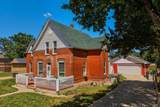 1524 Orman Ave - Photo 2