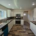 402 College St - Photo 3