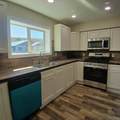 402 College St - Photo 5