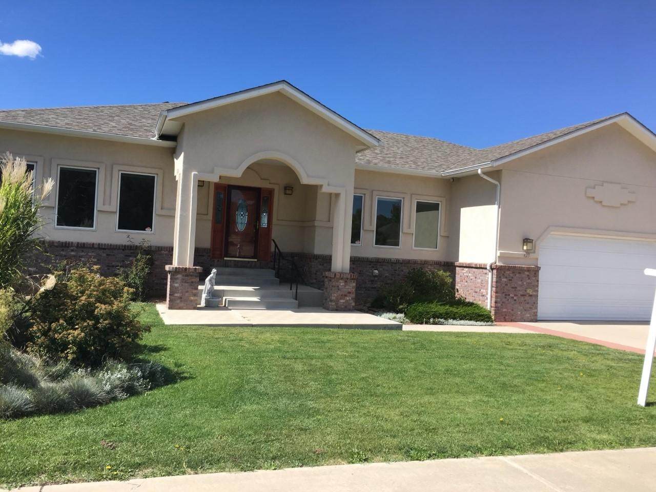 423 Peak St - Photo 1