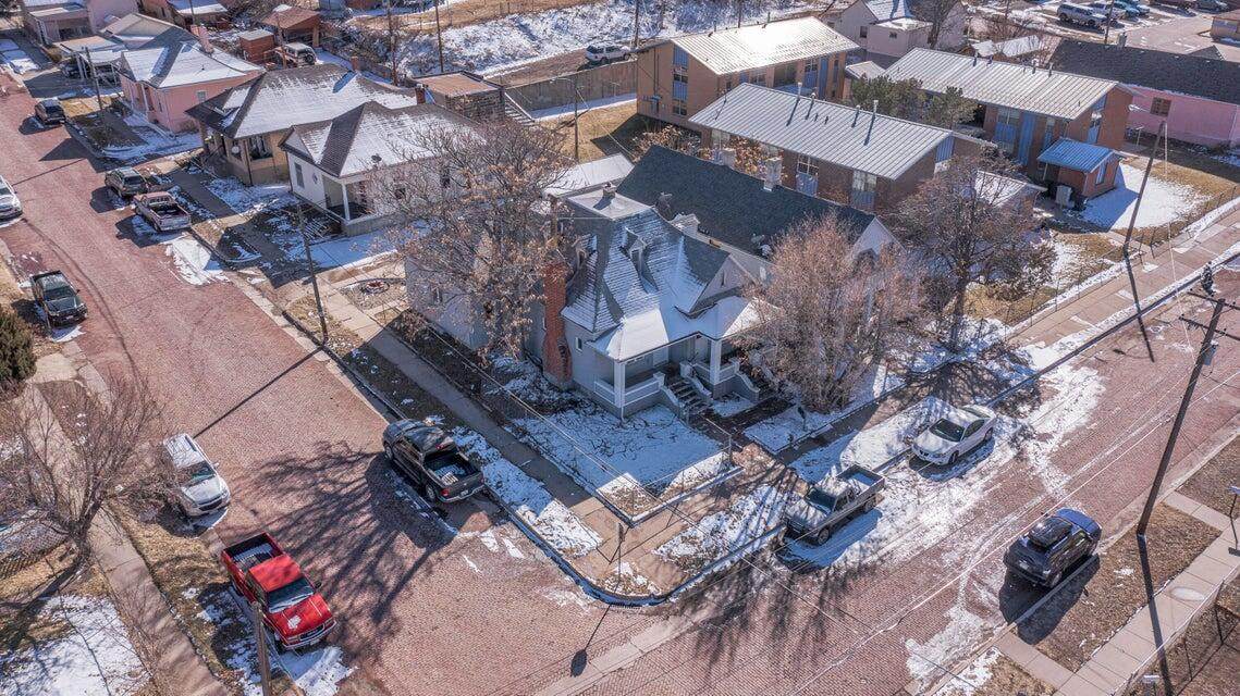 522 1ST Street - Photo 1