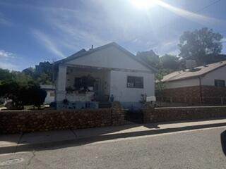 504 Convent St - Photo 1