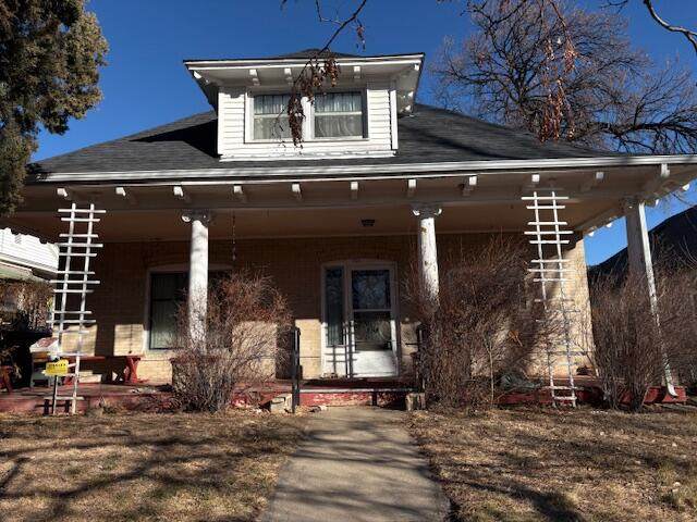 721 Colorado Ave - Photo 1