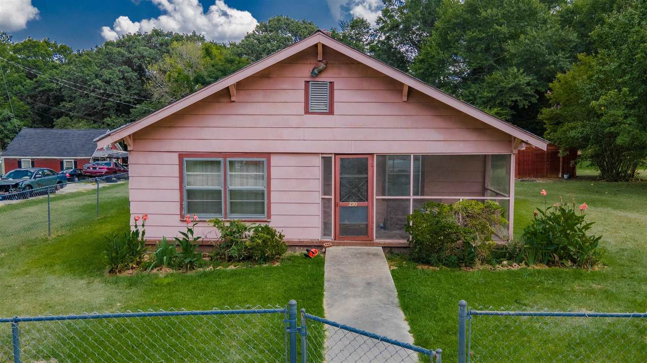 220 May Street - Photo 1
