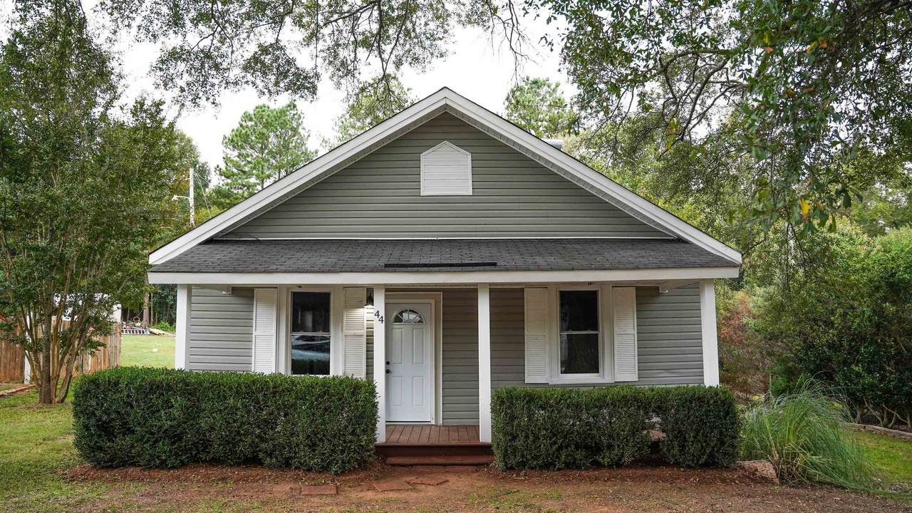 44 Chestnut St - Photo 1