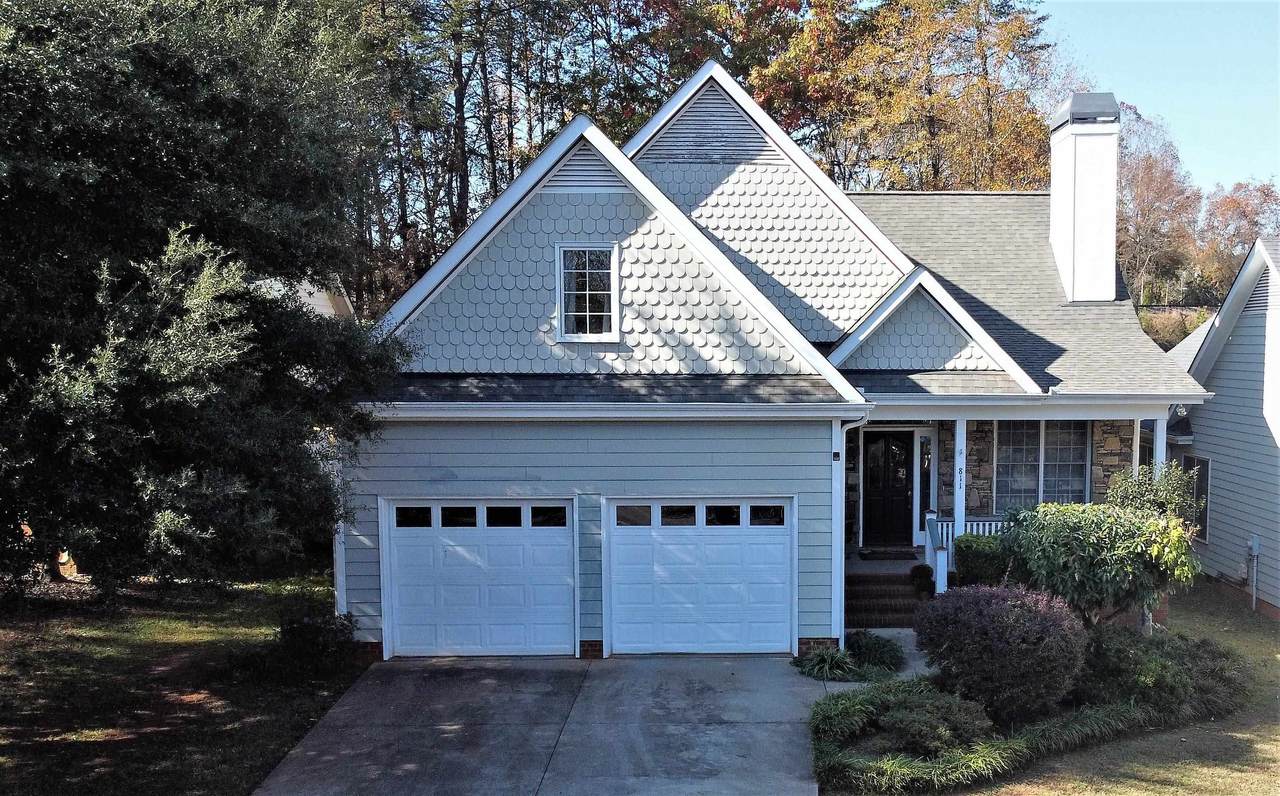 811 Pirate Cove - Photo 1