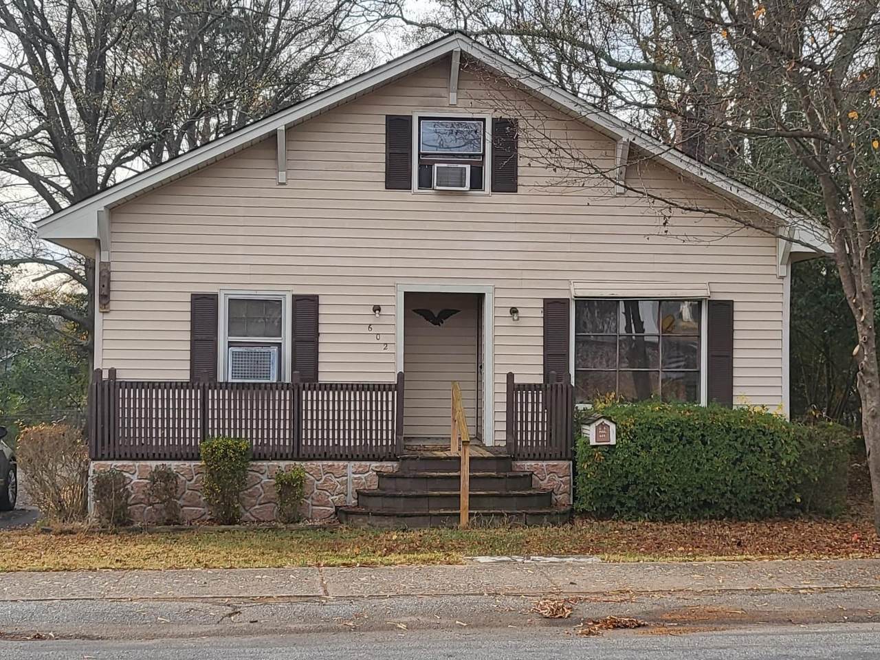 602 Railroad - Photo 1
