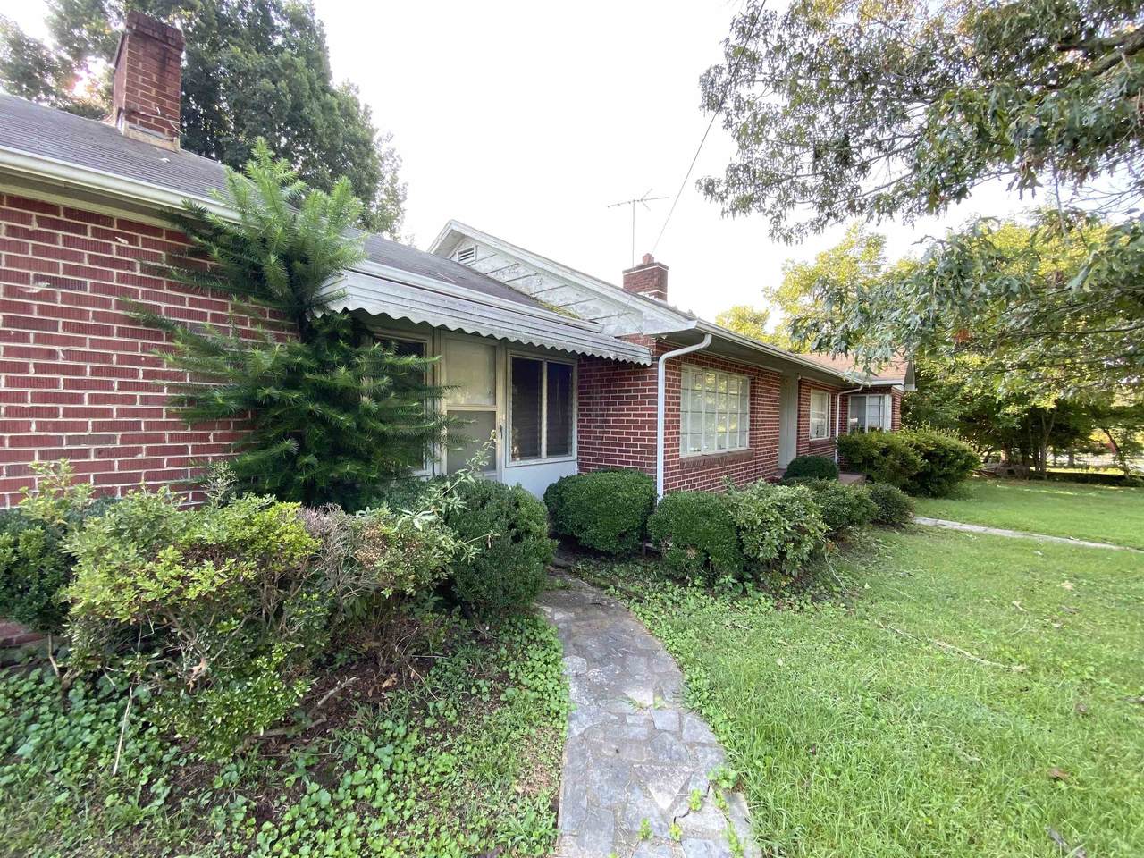 418 N Alabama Ave - Photo 1