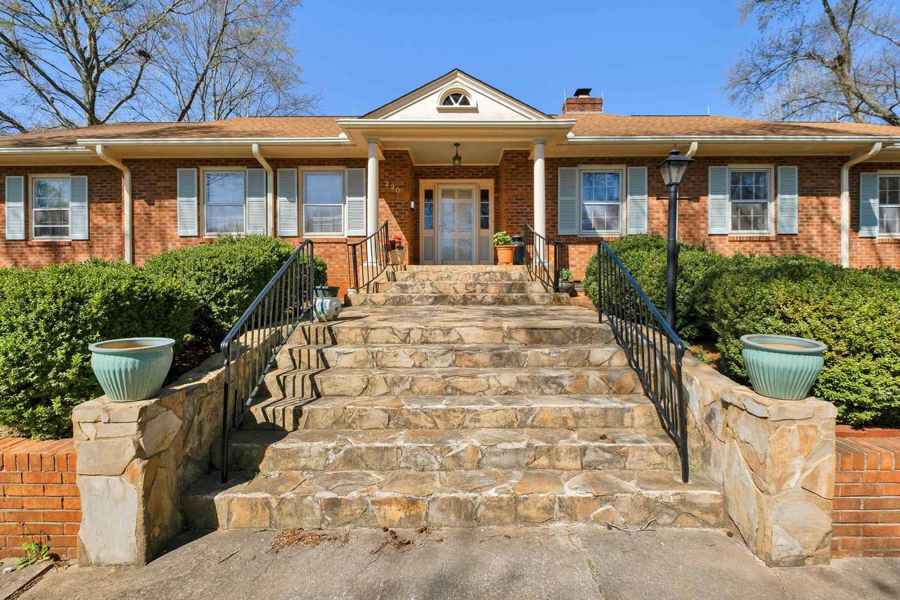 220 Hillbrook - Photo 1