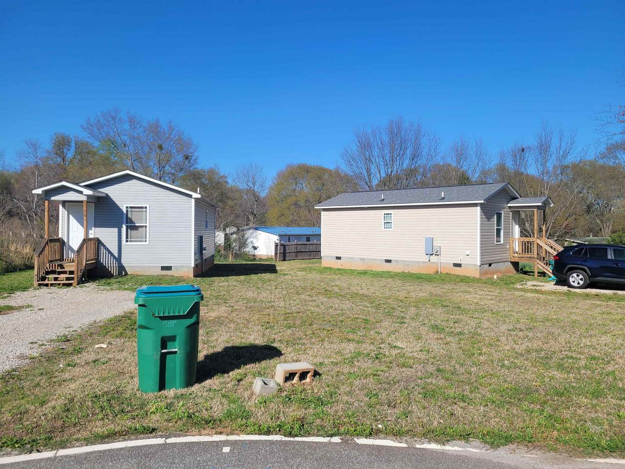 101-105 Wood St. - Photo 1