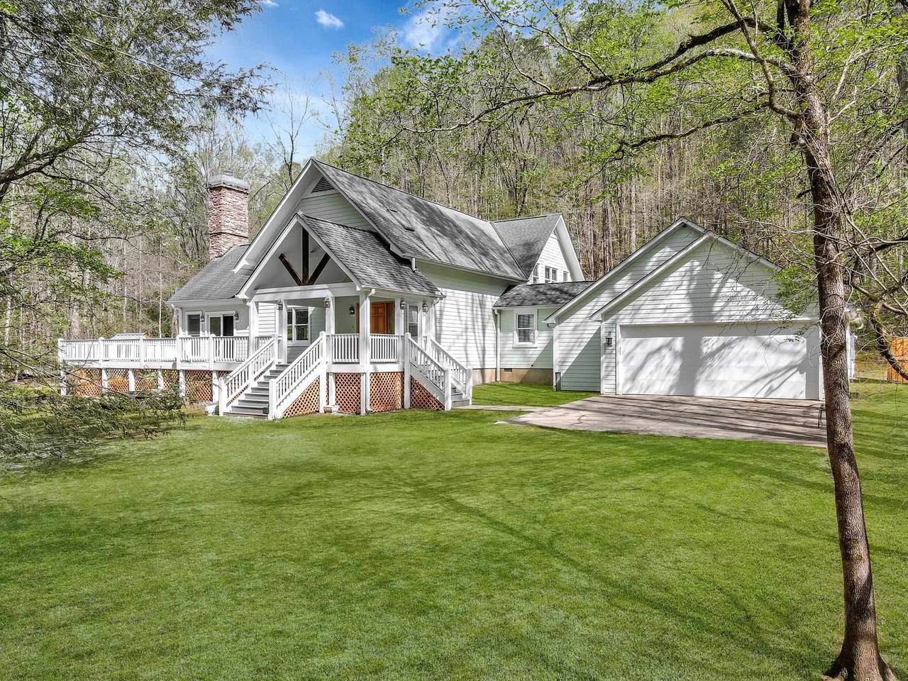 1117 Cleo Chapman Highway - Photo 1