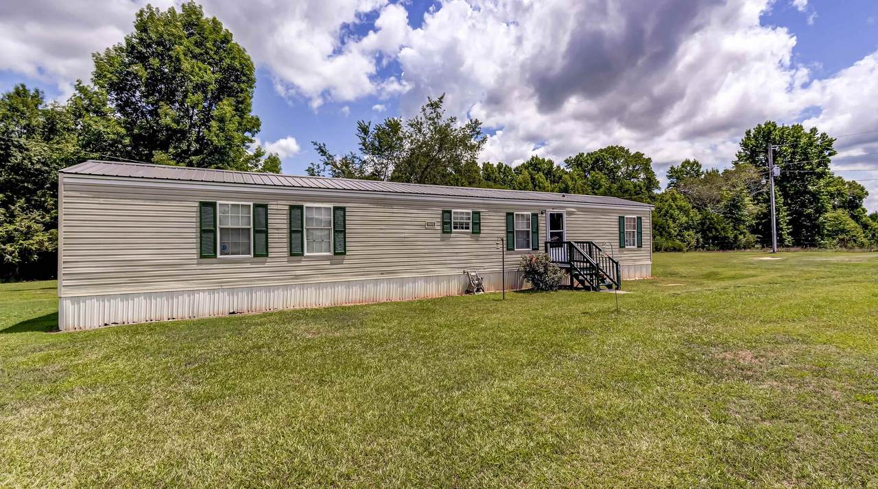 5077 Highway 92 - Photo 1