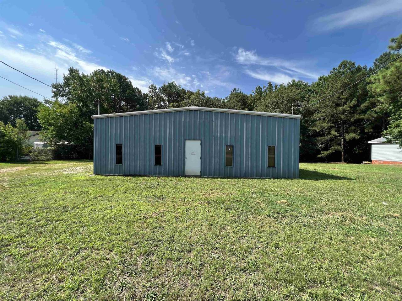 211 Forest Hills Rd - Photo 1