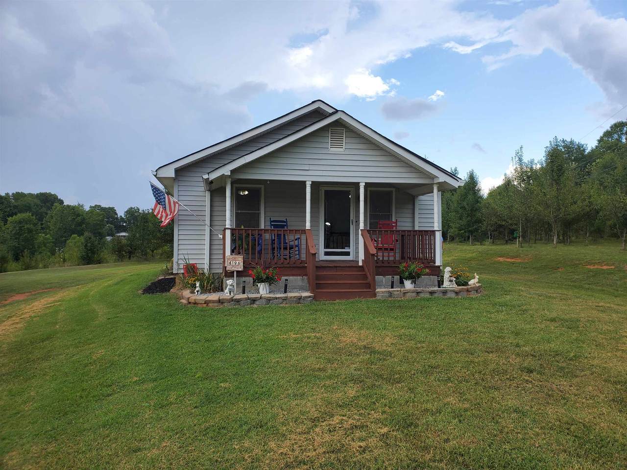 4196 Peachtree Rd - Photo 1
