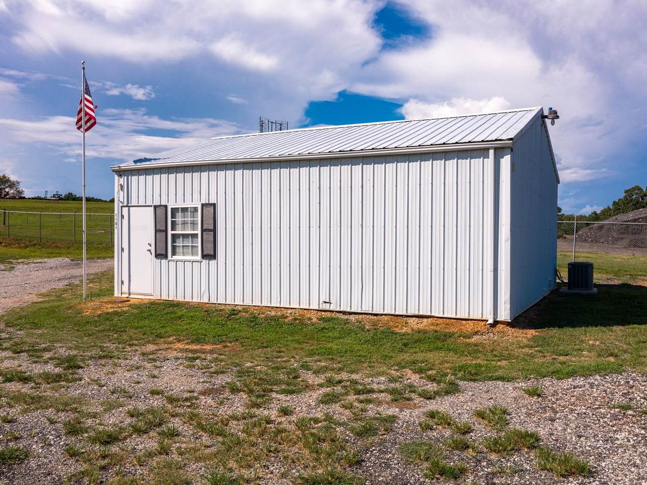 1181 Us 176 - Photo 1