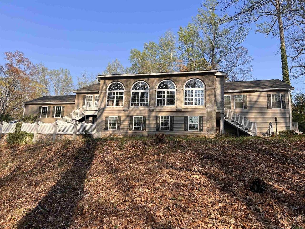 102 Fernwood - Photo 1