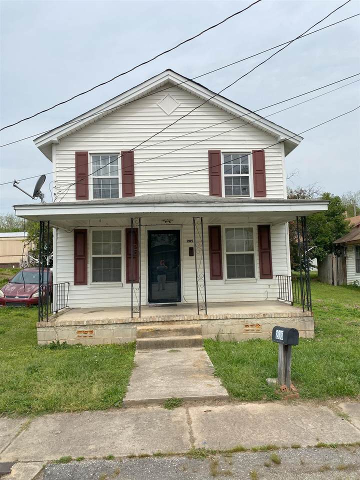 205 Hicks Street - Photo 1