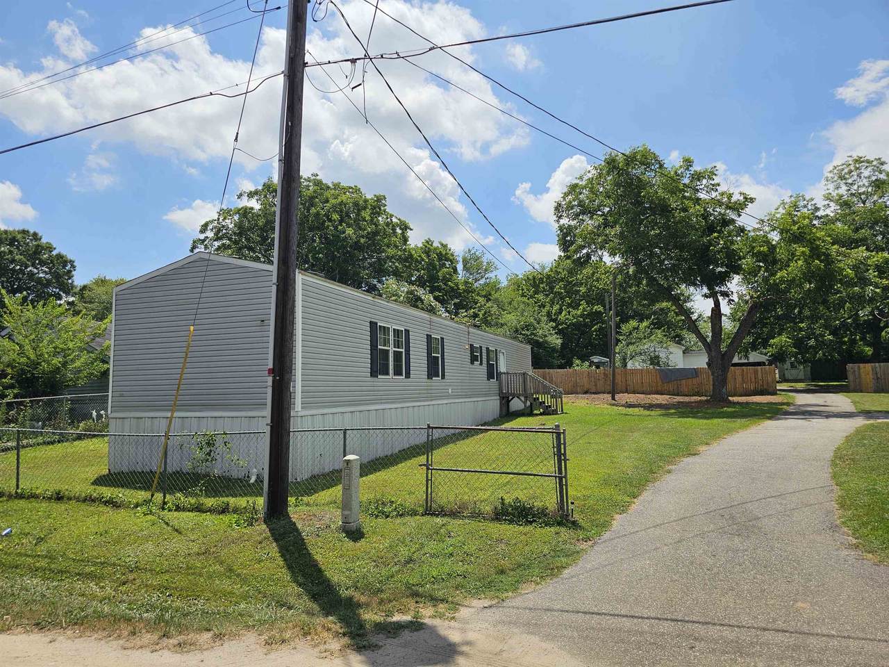 139 Martin St. - Photo 1