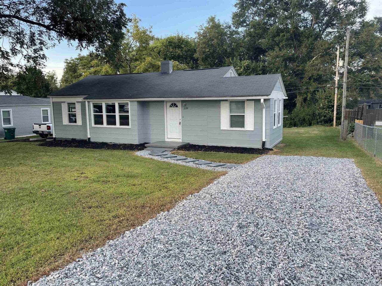 539 Houston St - Photo 1