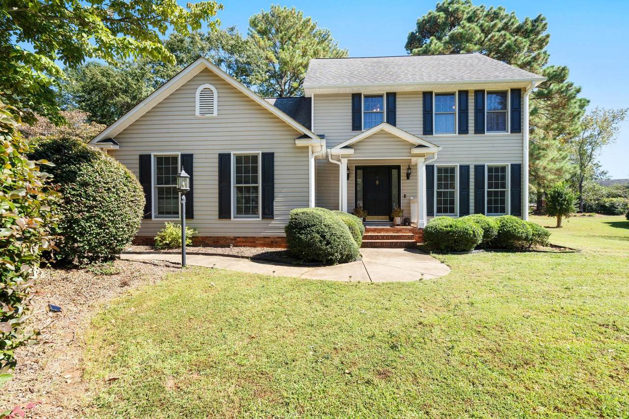 106 Silverdale Drive - Photo 1