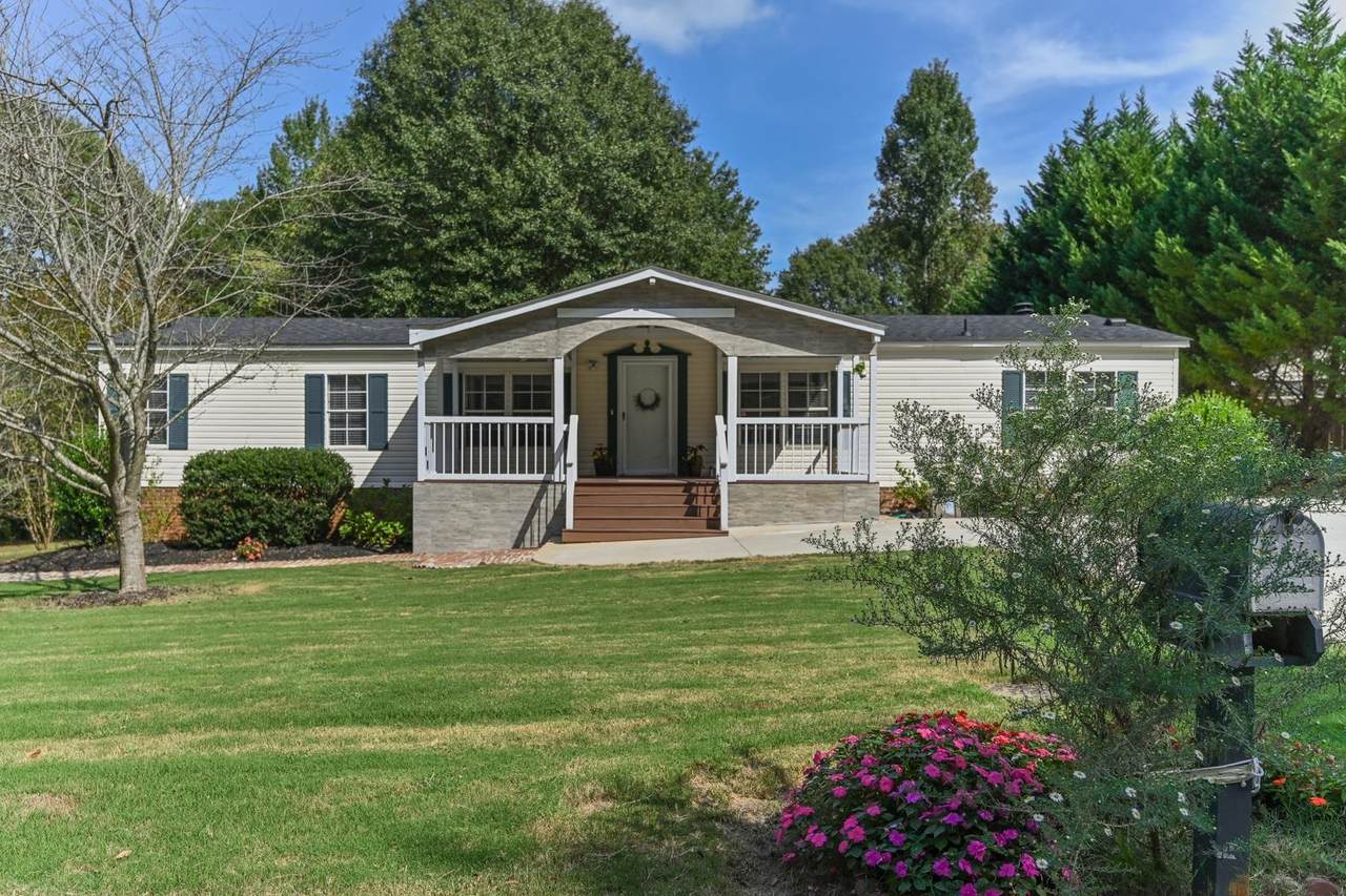 100 Fieldmont Circle - Photo 1