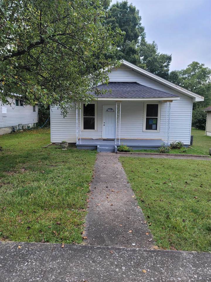 653 Fairfax St - Photo 1
