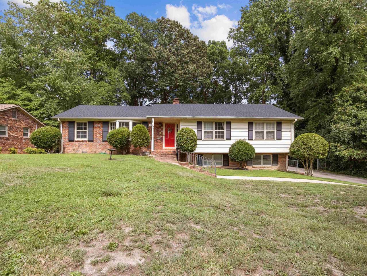 327 Weblin St - Photo 1