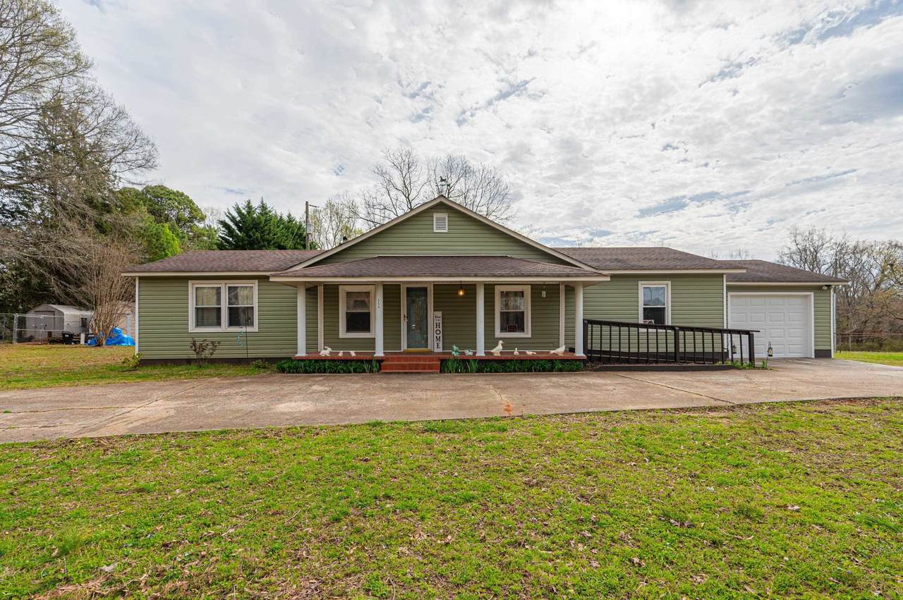 554 Green River Road - Photo 1