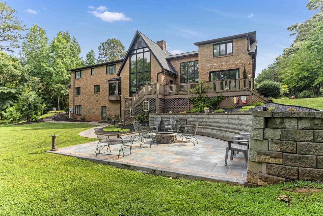 106 Riverbank Court - Photo 1