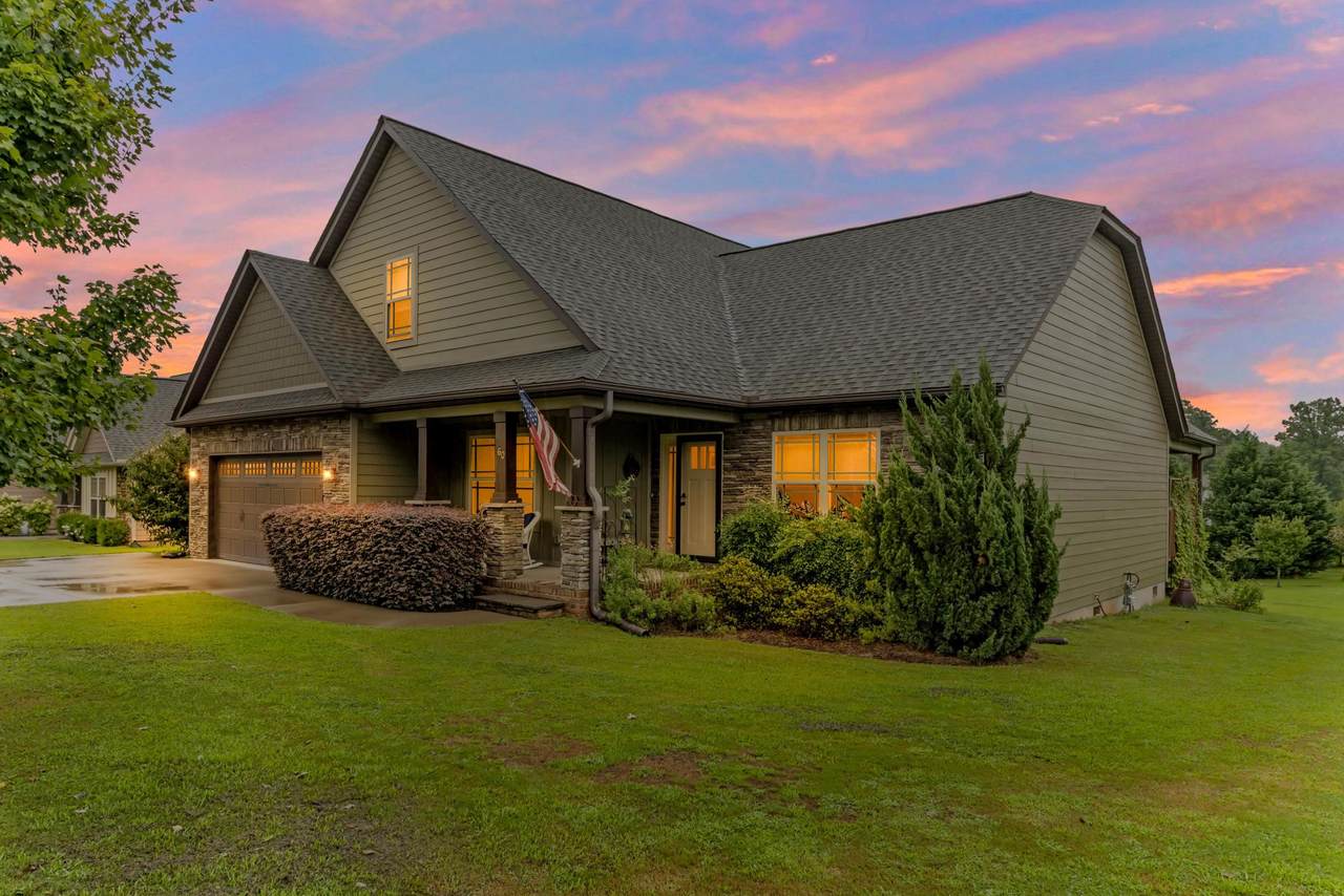 60 Lakeview Drive - Photo 1