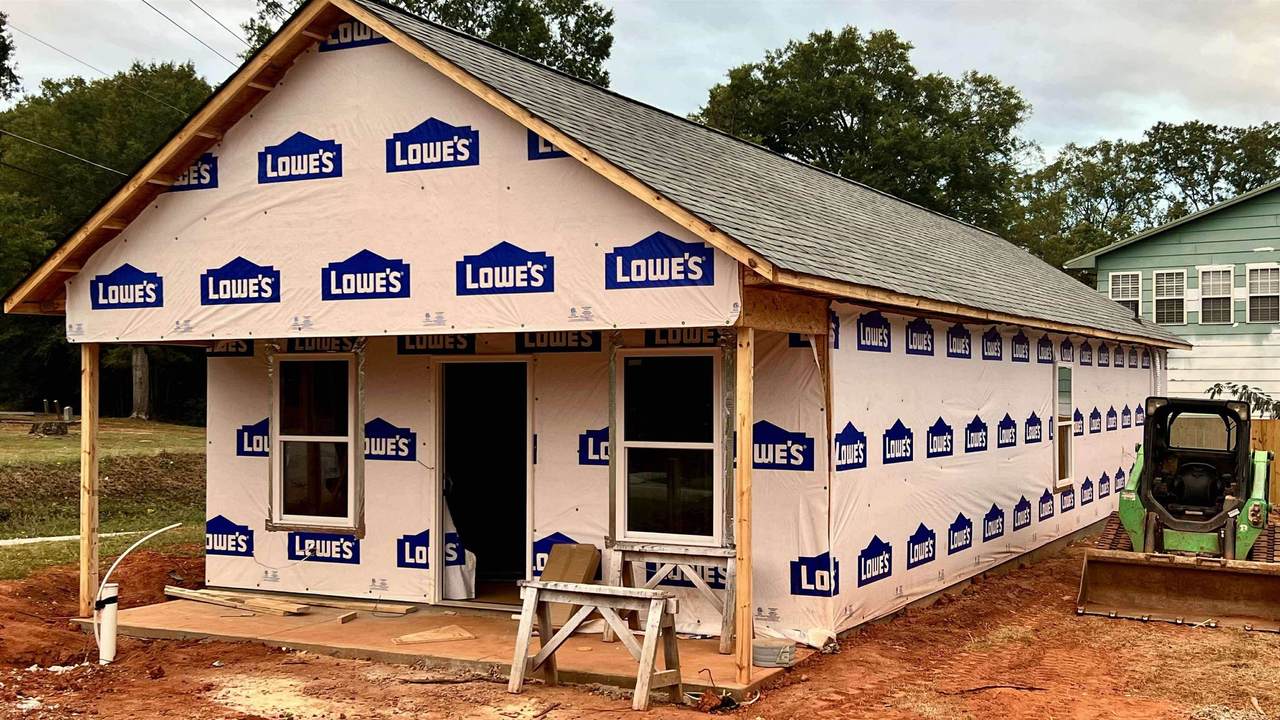 701 Delia Street - Photo 1