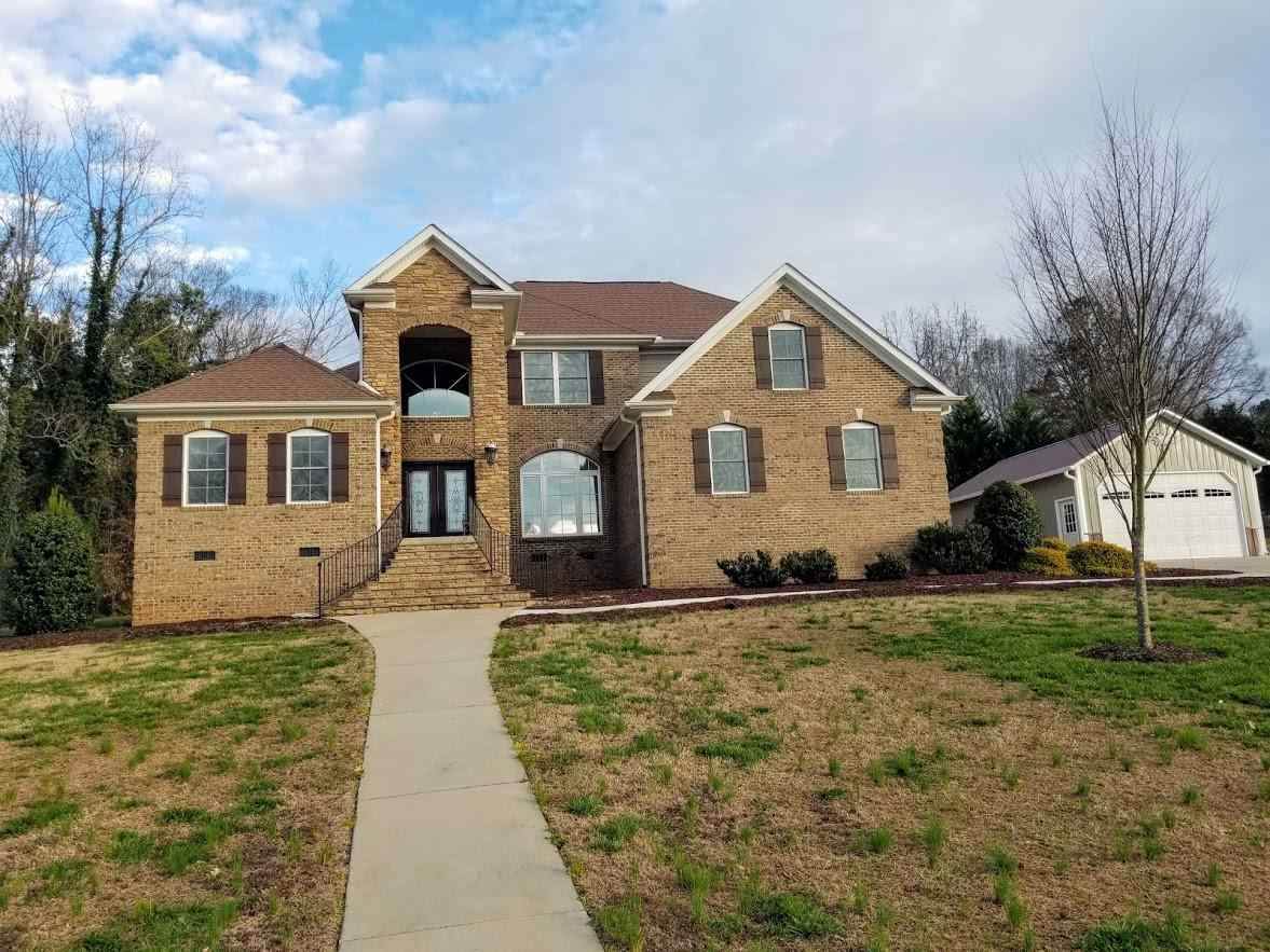 112 Royal Dr - Photo 1