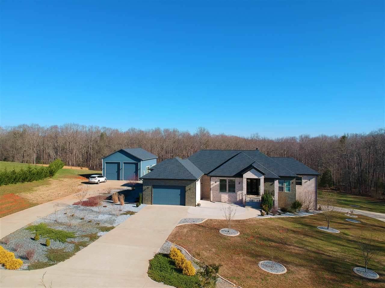 194 Ann Dr - Photo 1