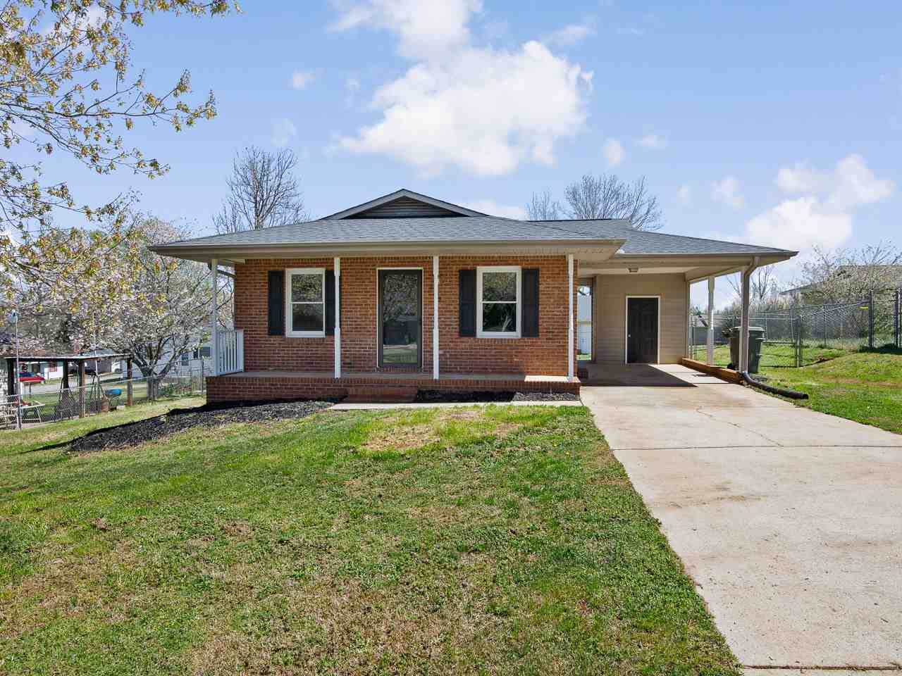 229 Ranier Dr - Photo 1