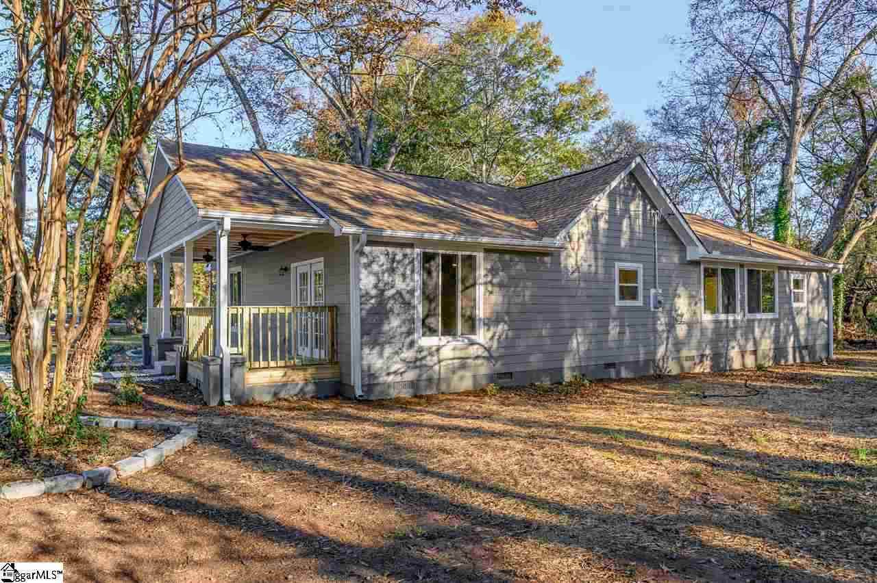 703 Main Street - Photo 1