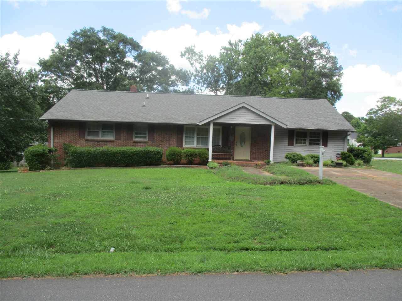 400 Wilson Street - Photo 1