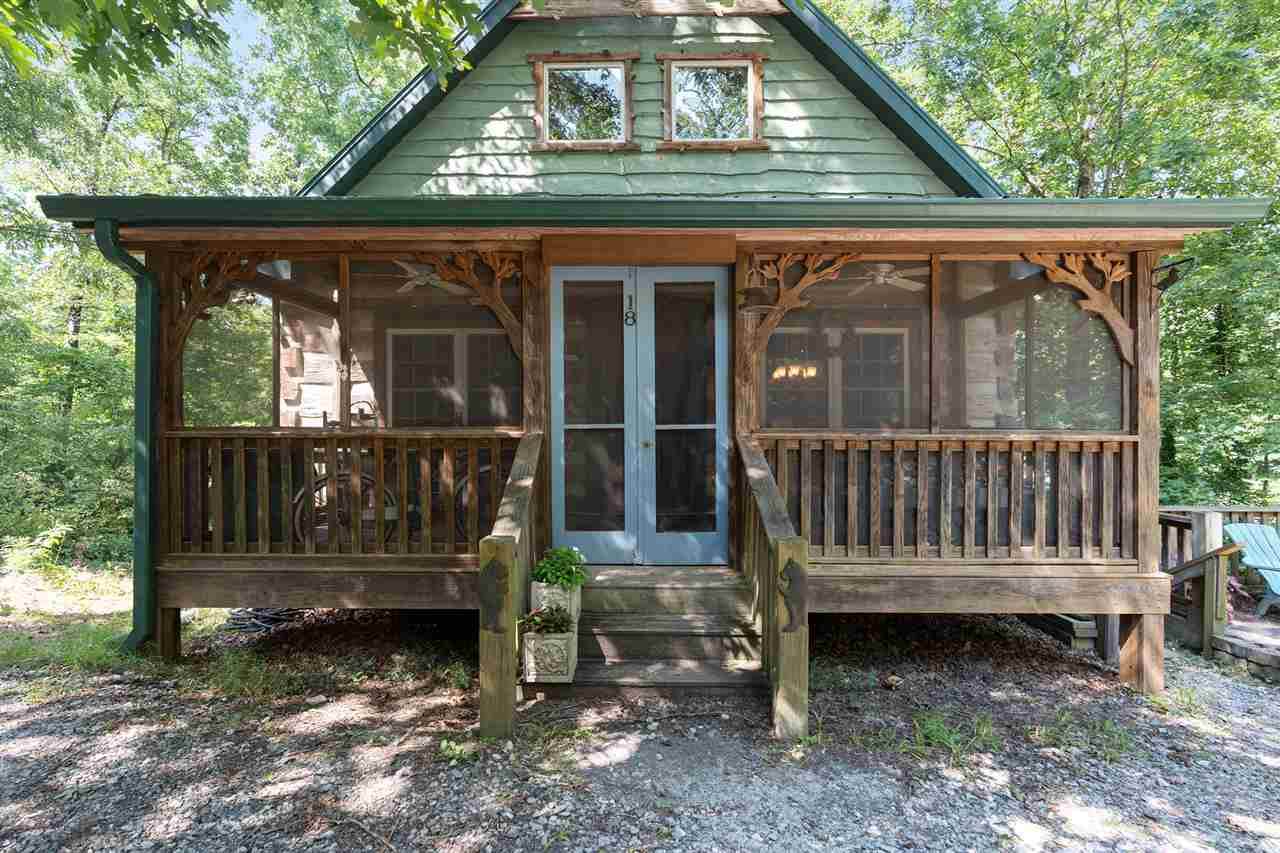 18 Lennox Road - Photo 1