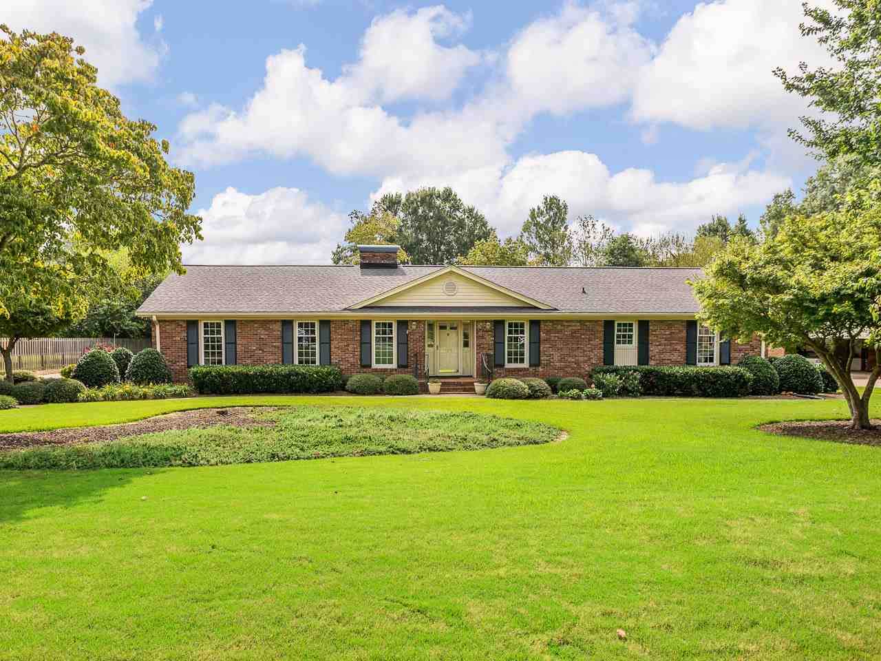 136 Mabry Dr - Photo 1