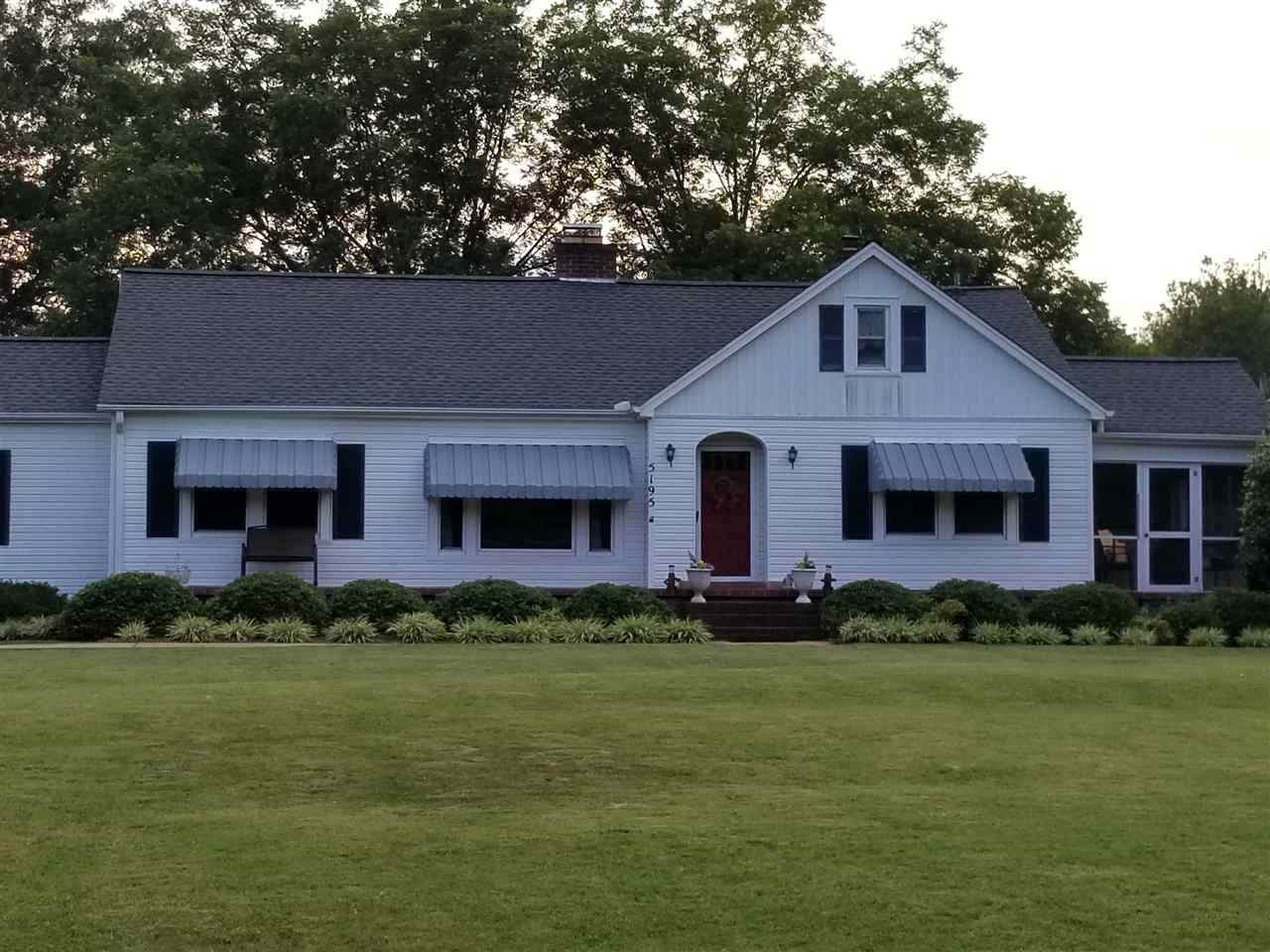 5195 Main St - Photo 1